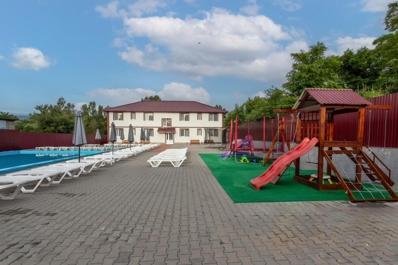 Ранчо Офре Solotvyno Buitenkant foto