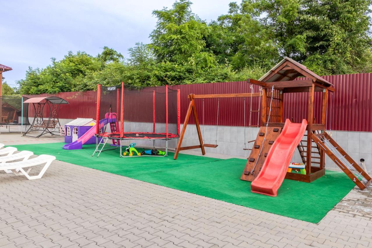Ранчо Офре Solotvyno Buitenkant foto